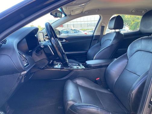 2018 Kia Stinger Base