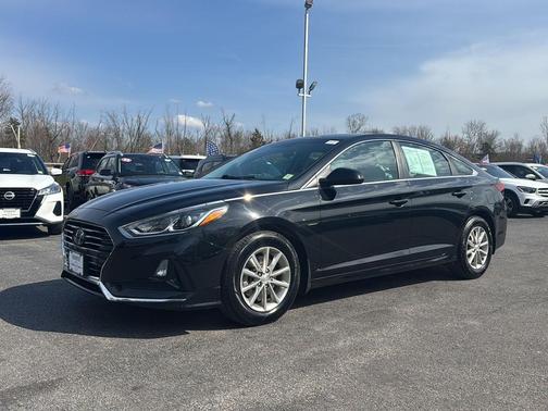 Phantom Black 2019 Hyundai SONATA SE