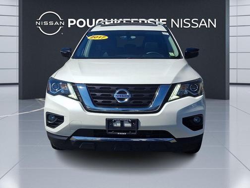 Pearl White 2017 Nissan Pathfinder Platinum