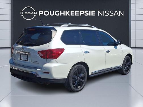 Pearl White 2017 Nissan Pathfinder Platinum