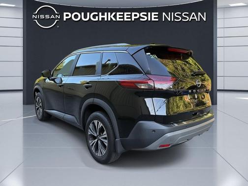Super Black 2023 Nissan Rogue SV