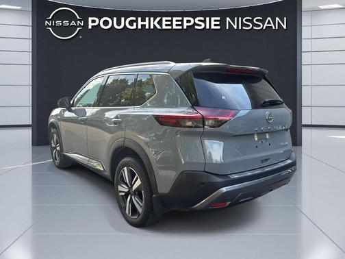 Boulder Gray Pearl 2023 Nissan Rogue SL