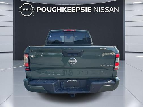 Tactical Green Metallic 2022 Nissan Frontier SV