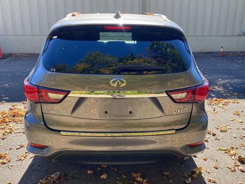 2020 INFINITI QX60 Luxe