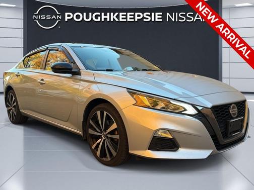 Brilliant Silver Metallic 2021 Nissan Altima SR Intelligent AWD