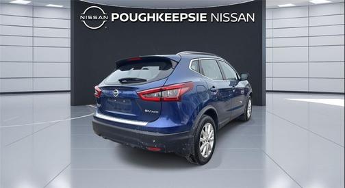 2022 Nissan Rogue Sport SV