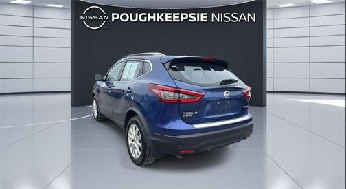 2022 Nissan Rogue Sport SV