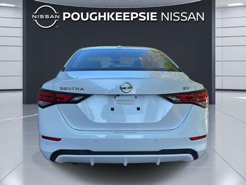 Aspen White Tricoat 2023 Nissan Sentra SV