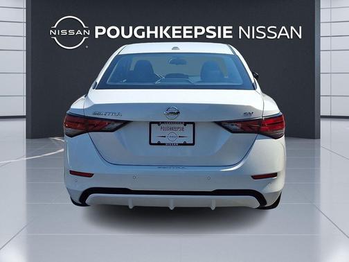 Aspen White Tricoat 2023 Nissan Sentra SV