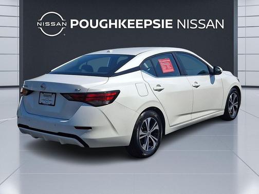 Aspen White Tricoat 2023 Nissan Sentra SV