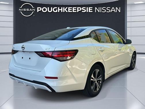 Aspen White Tricoat 2023 Nissan Sentra SV