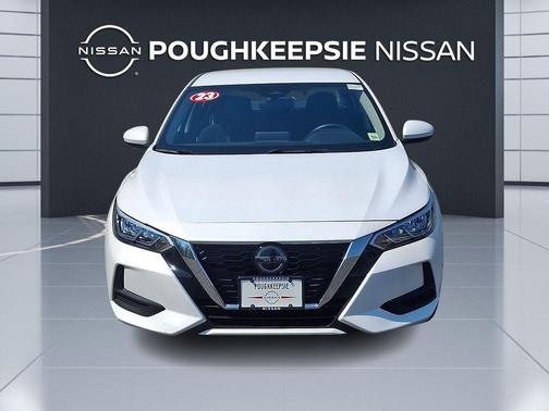 Aspen White Tricoat 2023 Nissan Sentra SV