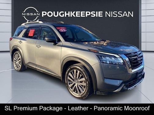2022 Nissan Pathfinder SL 4WD