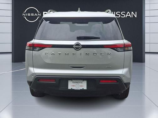 Brilliant Silver Metallic 2025 Nissan Pathfinder SV 4WD