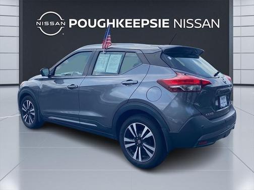 2020 Nissan Kicks SR