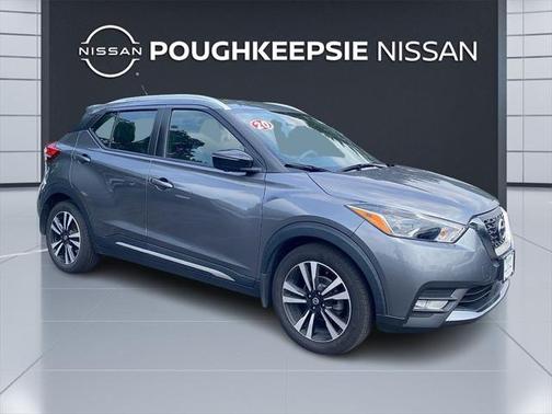 2020 Nissan Kicks SR