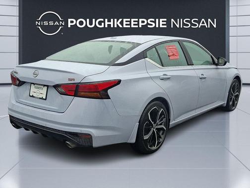 2024 Nissan Altima SR FWD