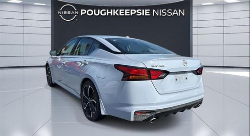 2024 Nissan Altima SR FWD