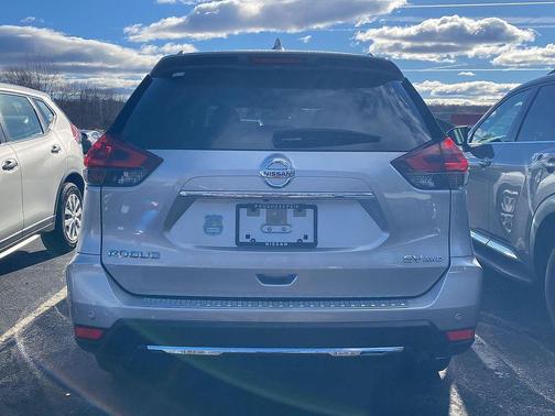 2020 Nissan Rogue SV