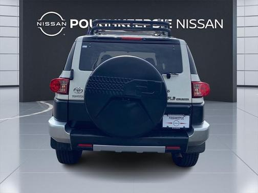 2010 Toyota FJ Cruiser Base