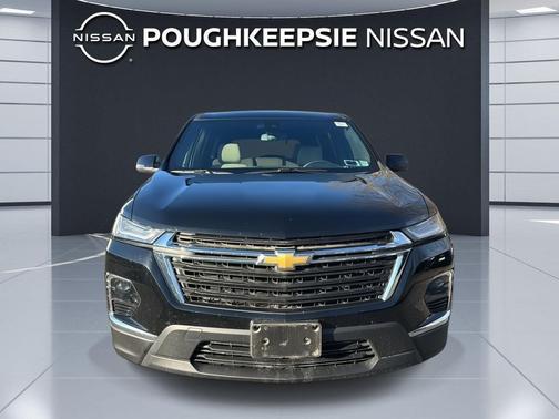 Mosaic Black Metallic 2023 Chevrolet Traverse LS