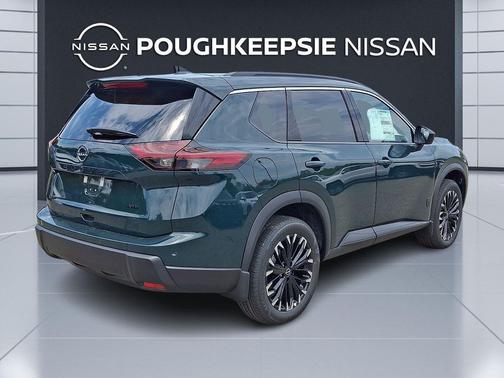 Obsidian Green 2026 Nissan Rogue Dark Armor