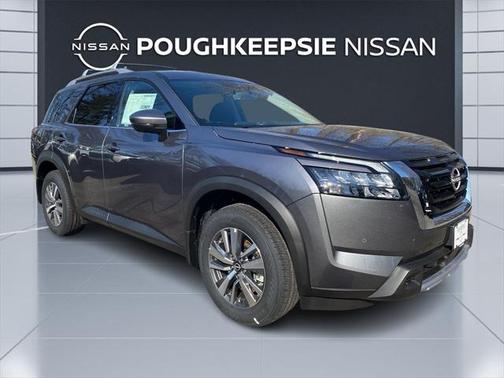 2025 Nissan Pathfinder SL 4WD