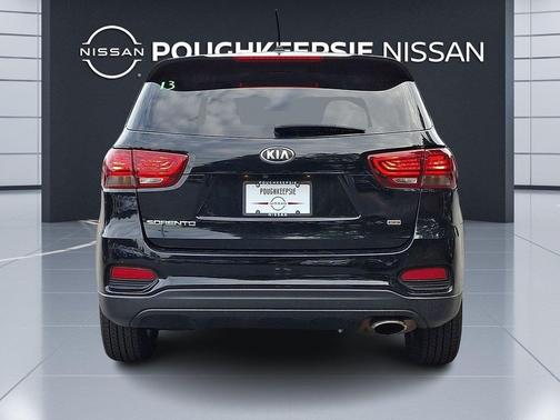 Ebony Black 2019 Kia Sorento LX