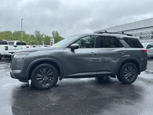 Gun Metallic 2022 Nissan Pathfinder SV 4WD