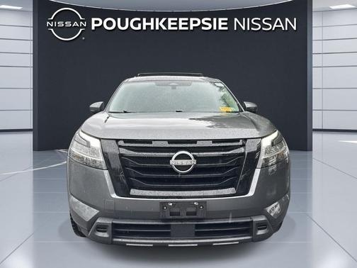 Gun Metallic 2022 Nissan Pathfinder SV 4WD