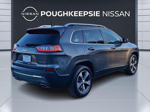 Granite Crystal Metallic Clearcoat 2019 Jeep Cherokee Limited