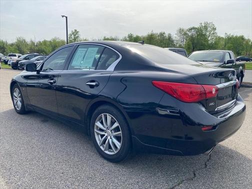 2015 INFINITI Q50 Base