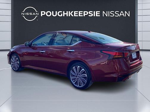 2024 Nissan Altima 2.5 SL