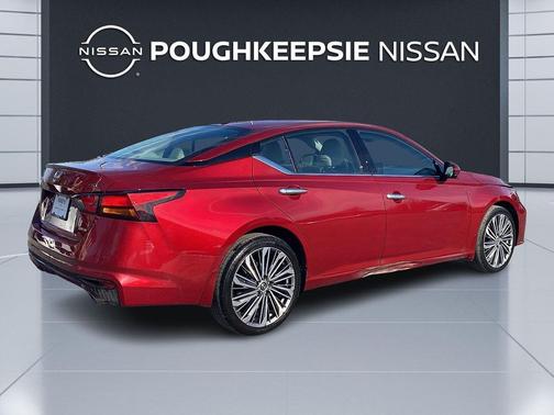 2024 Nissan Altima 2.5 SL