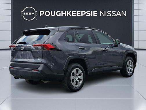 Magnetic Gray Metallic 2022 Toyota RAV4 LE