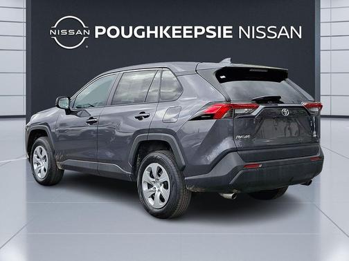 Magnetic Gray Metallic 2022 Toyota RAV4 LE