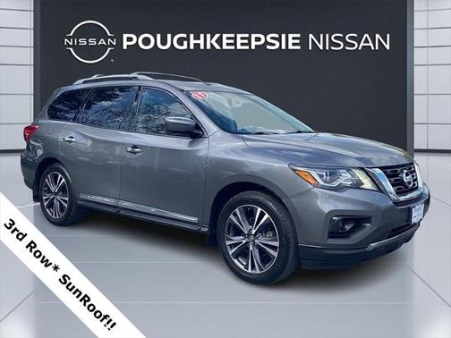 2017 Nissan Pathfinder Platinum