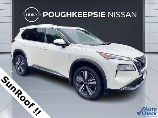 2022 Nissan Rogue SL