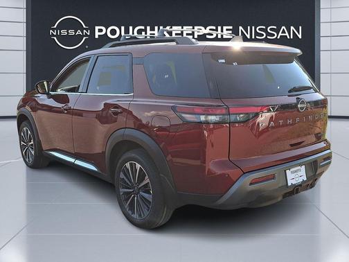 NBL/SCARLET EM 2026 Nissan Pathfinder Platinum