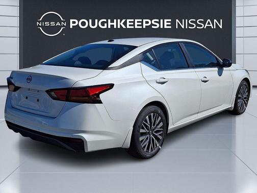 Pearl White Tricoat 2026 Nissan Altima SV FWD