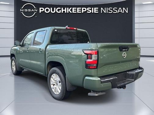 Tactical Green Metallic 2024 Nissan Frontier SV