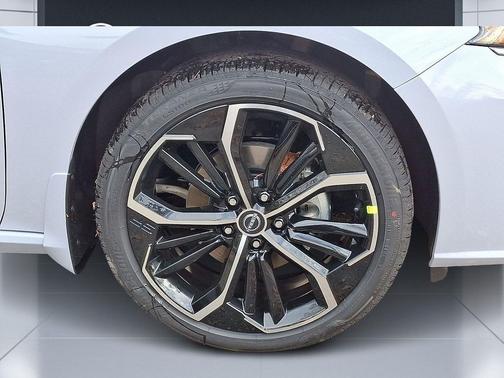 2025 Nissan Altima SR AWD