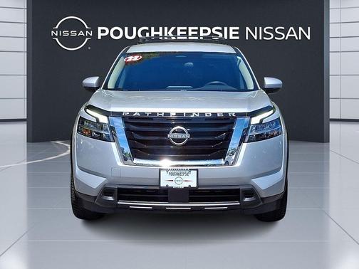 Brilliant Silver Metallic 2022 Nissan Pathfinder SV 4WD