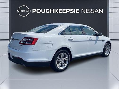 2019 Ford Taurus SE