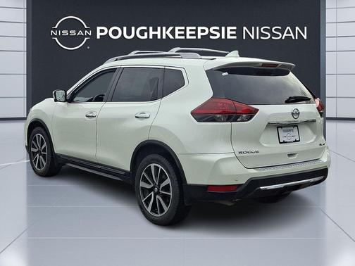 2020 Nissan Rogue SL