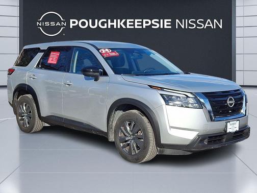 2024 Nissan Pathfinder S 4WD