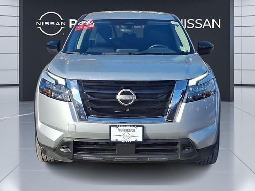 2024 Nissan Pathfinder S 4WD