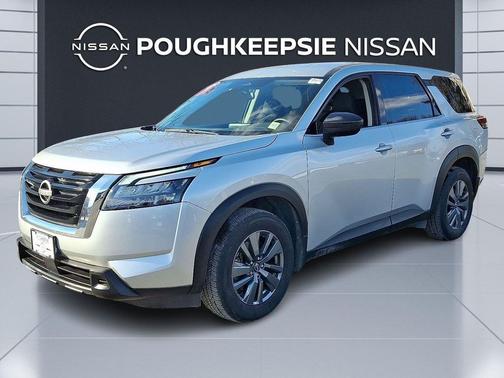 2024 Nissan Pathfinder S 4WD