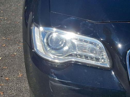 2018 Chrysler 300 Limited