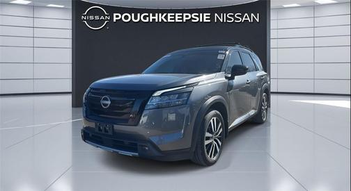 2023 Nissan Pathfinder Platinum 4WD